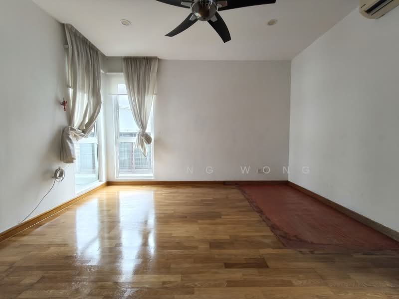 Rumah Berkembar untuk Dijual di Petaling Jaya (Selangor) - Jun Hong Wong - Second Floor Room 3 - PropertyGuru.com.my