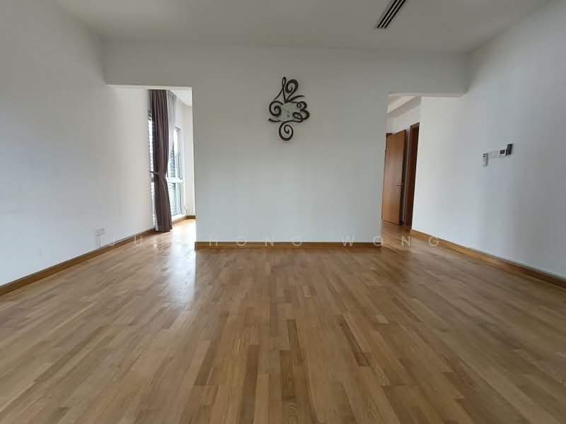 Rumah Berkembar untuk Dijual di Petaling Jaya (Selangor) - Jun Hong Wong - Second Floor Master Room - PropertyGuru.com.my