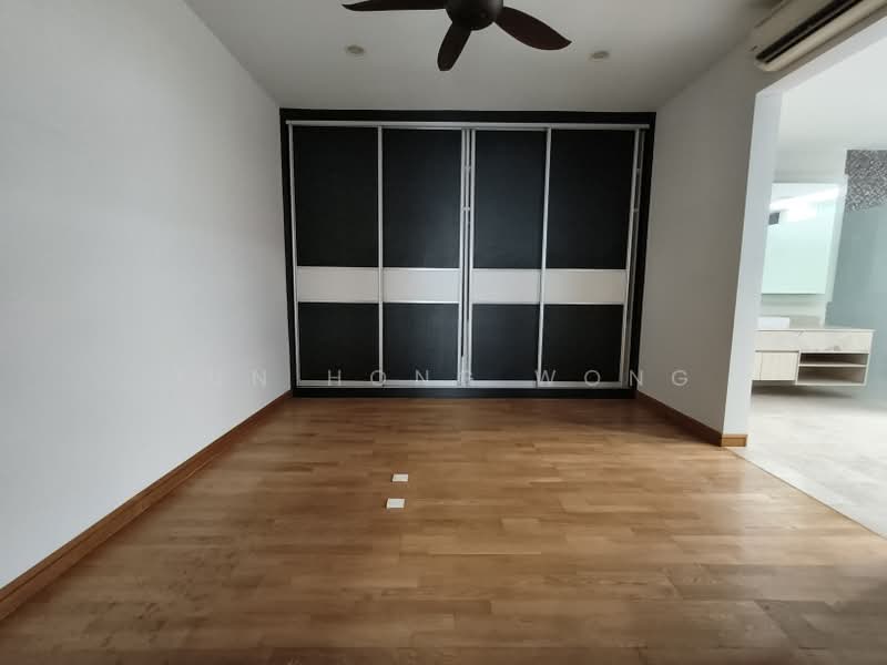 Rumah Berkembar untuk Dijual di Petaling Jaya (Selangor) - Jun Hong Wong - Second Floor Master Room - PropertyGuru.com.my