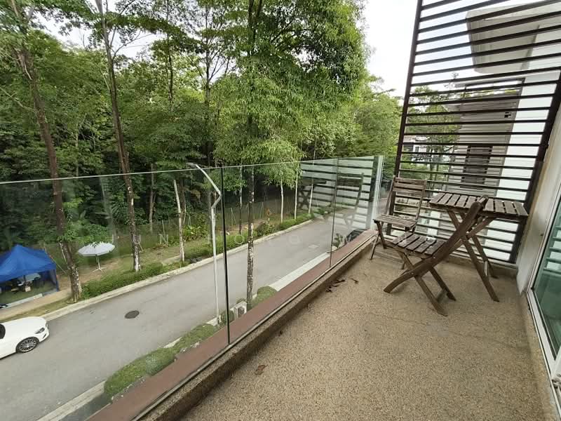 Rumah Berkembar untuk Dijual di Petaling Jaya (Selangor) - Jun Hong Wong - Second Floor Balcony - PropertyGuru.com.my
