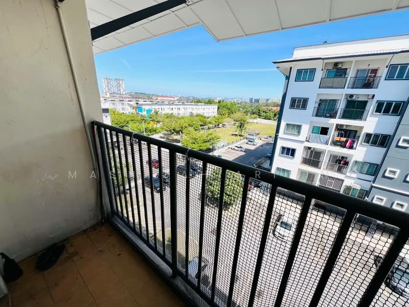 Green Villa untuk Untuk Dijual - RM 290,000, Feb 2026 - Balcony - PropertyGuru.com.my