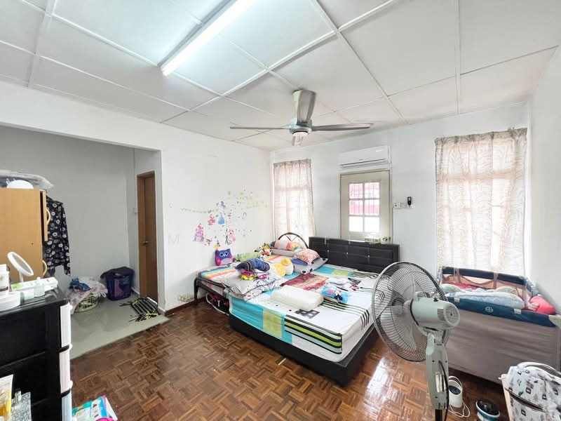 2-storey Terraced House for Sale in Meru (Klang) - Muz Hafiz - Bedroom - PropertyGuru.com.my