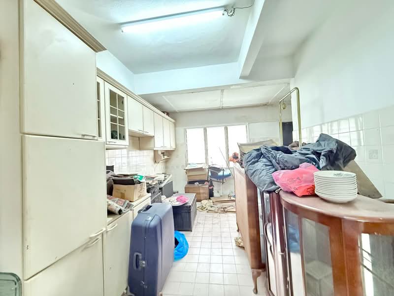 2-storey Terraced House for Sale in Batu Caves (Selangor) - Deeya Yusof - Kitchen - PropertyGuru.com.my