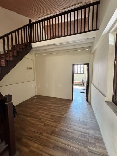 2.5 Storey Commercial Shop House For Rent @ Off Jalan Presgrave, George Town untuk Untuk Disewa - RM 6,500 /bulan, Feb 2026 - Interior - PropertyGuru.com.my