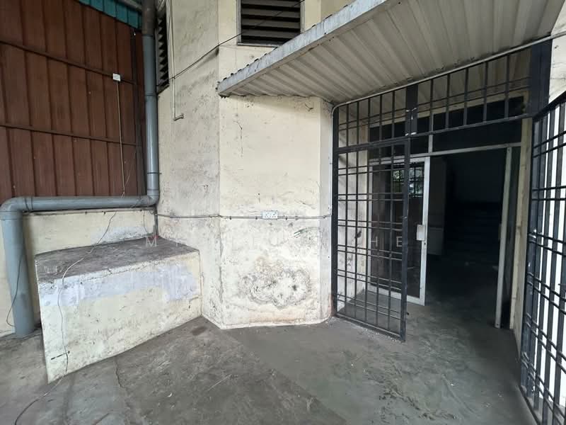 Terrace Factory for Rent in Ulu Tiram (Johor) - Michelle He - Exterior - PropertyGuru.com.my
