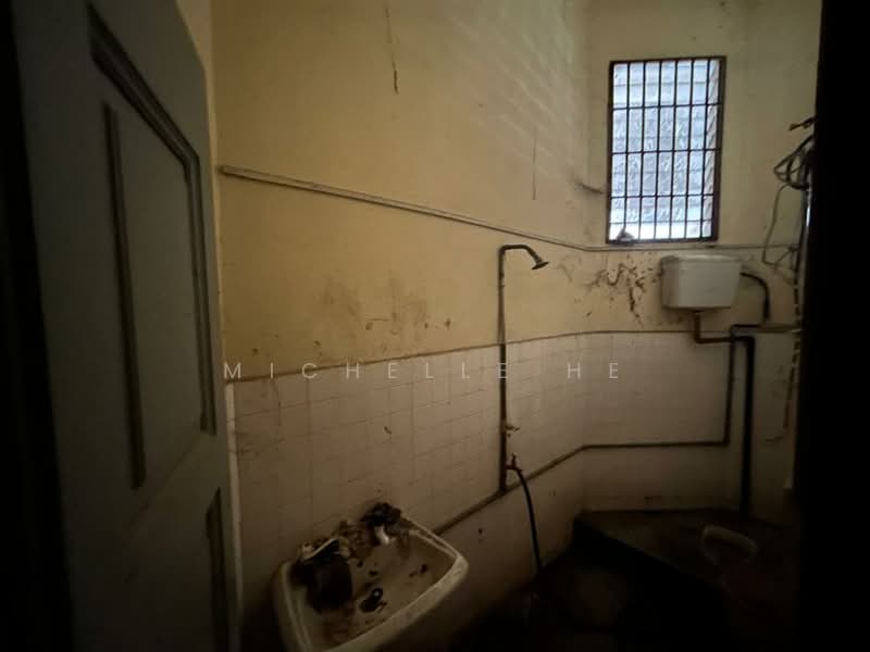 Terrace Factory for Rent in Ulu Tiram (Johor) - Michelle He - Bathroom - PropertyGuru.com.my