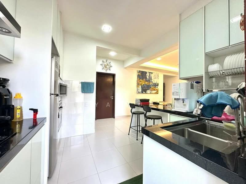 Townhouse for Sale in Labu (Negeri Sembilan) - Deeya Yusof - Kitchen - PropertyGuru.com.my