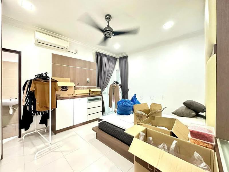 Townhouse for Sale in Labu (Negeri Sembilan) - Deeya Yusof - Bedroom - PropertyGuru.com.my