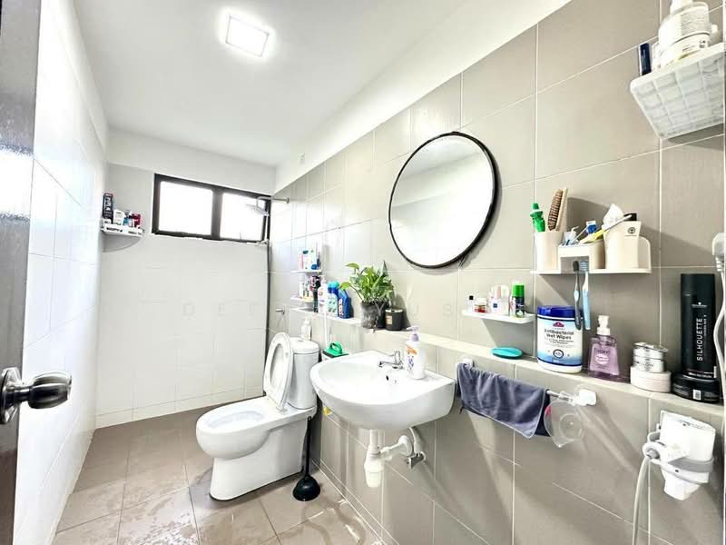 Townhouse for Sale in Labu (Negeri Sembilan) - Deeya Yusof - Bathroom - PropertyGuru.com.my