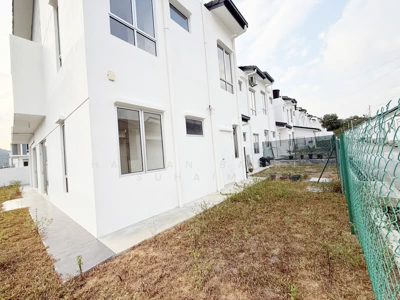 2-storey Terraced House for Sale in Seremban (Negeri Sembilan) - Hassan Basri Suhaimi - Exterior - PropertyGuru.com.my