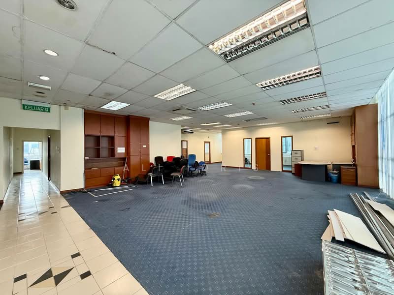 Bukit Jelutong Business And Technology Centre untuk Untuk Dijual - RM 21,000,000, Mac 2026 - Interior - PropertyGuru.com.my