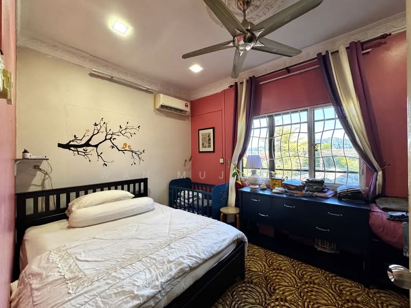 Bungalow for Sale in Ampang Jaya (Ampang) - Wan Mujahid - Bedroom - PropertyGuru.com.my