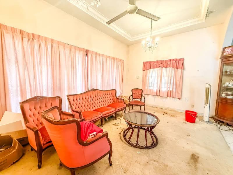Bungalow for Sale in SS3 (Petaling Jaya) - Firdaus Hamidun - Living Room - PropertyGuru.com.my
