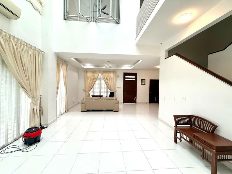 Desiran Bayu Precint 16 Putrajaya untuk Untuk Dijual - RM 1,450,000, Mac 2026 - Living Room - PropertyGuru.com.my