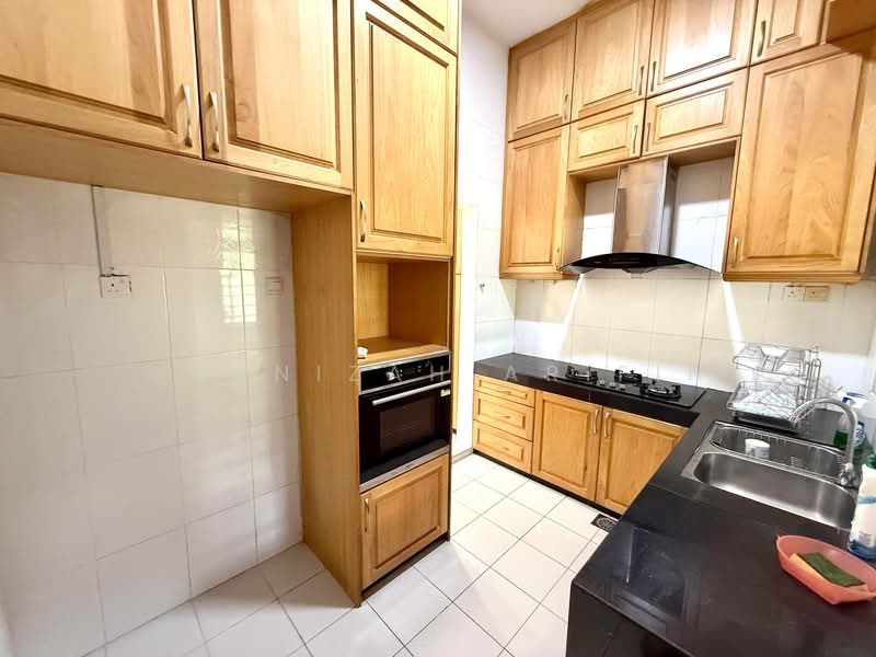 Desiran Bayu Precint 16 Putrajaya untuk Untuk Dijual - RM 1,450,000, Mac 2026 - Kitchen - PropertyGuru.com.my