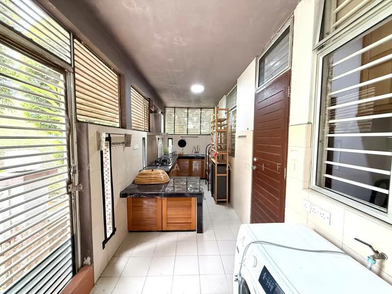 Desiran Bayu Precint 16 Putrajaya untuk Untuk Dijual - RM 1,450,000, Mac 2026 - Kitchen - PropertyGuru.com.my