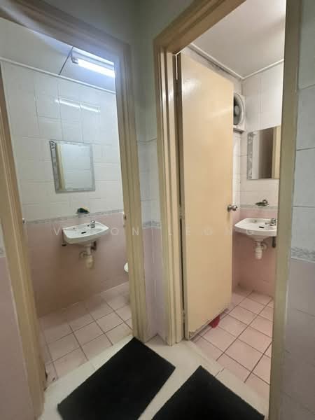 Shop / Office for Rent in Usj 21 (Subang Jaya) - Veron Leong - Bathroom - PropertyGuru.com.my