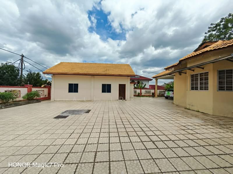 Bungalow for Sale in Seksyen 3 (Bangi) - Ali Idris - Exterior - PropertyGuru.com.my