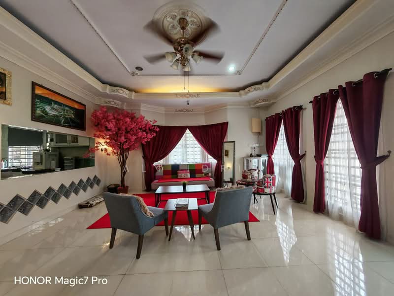 Bungalow for Sale in Seksyen 3 (Bangi) - Ali Idris - Living Room - PropertyGuru.com.my