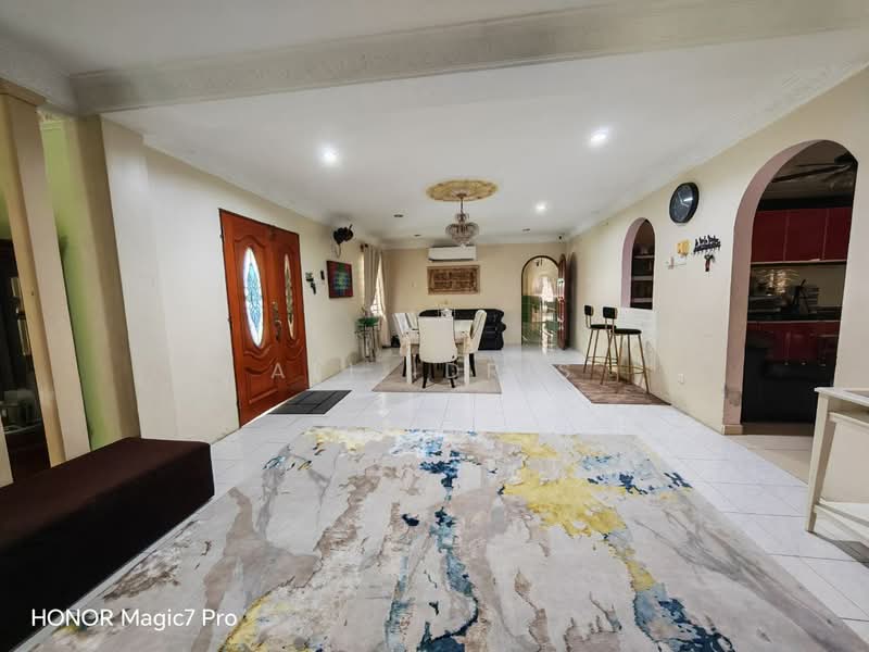 Bungalow for Sale in Seksyen 3 (Bangi) - Ali Idris - Living Room - PropertyGuru.com.my