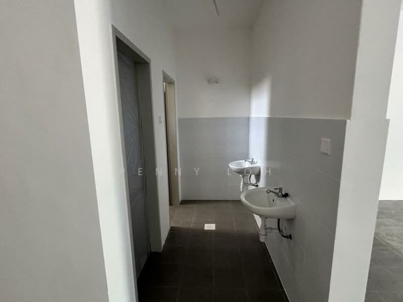 Shop for Rent in Setia Ecohill (Semenyih) - Penny Loh - Corridor - PropertyGuru.com.my