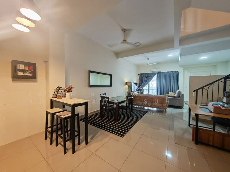 2-storey Terraced House for Sale in Dengkil (Selangor) - FARAH HANIM BINTI AD SUHADAK SUHADAK - Living Room - PropertyGuru.com.my