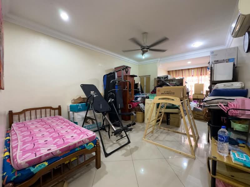 Bungalow for Sale in Seksyen 2 (Shah Alam) - Ali Idris - Bedroom - PropertyGuru.com.my