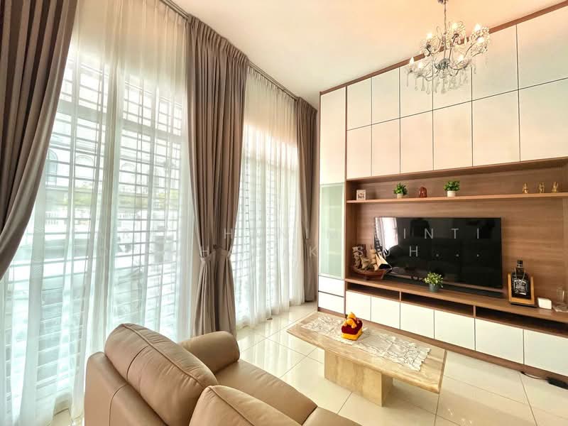 Bungalow for Sale in Semenyih (Selangor) - FARAH HANIM BINTI AD SUHADAK SUHADAK - Living Room - PropertyGuru.com.my