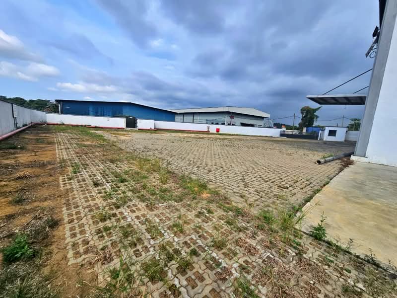 Factory for Sale in Puchong (Selangor) - EC Low - Exterior - PropertyGuru.com.my