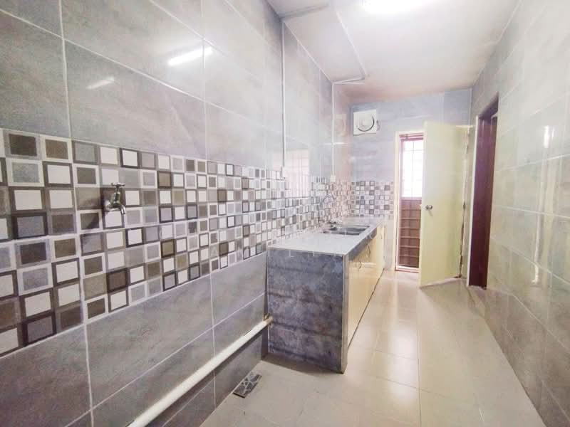 BK5 untuk Untuk Dijual - RM 738,000, Feb 2026 - Kitchen - PropertyGuru.com.my