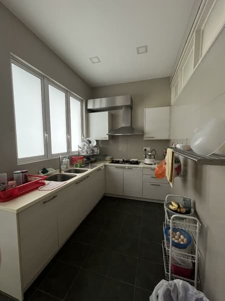 9 Bukit Utama Condominium untuk Untuk Dijual - RM 1,680,000, Apr 2026 - Kitchen - PropertyGuru.com.my
