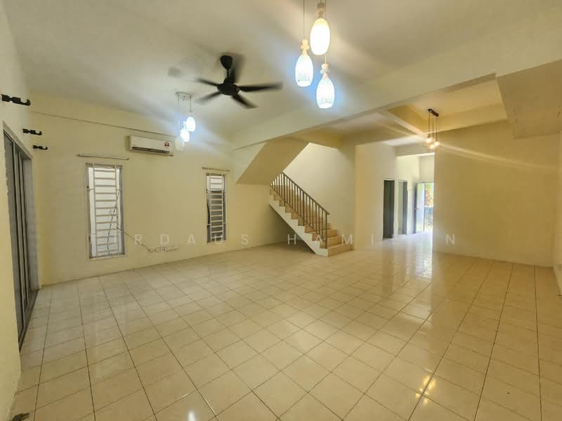 2-storey Terraced House for Sale in Kampung Teluk Panglima Garang (Telok Panglima Garang) - Firdaus Hamidun - PropertyGuru.com.my