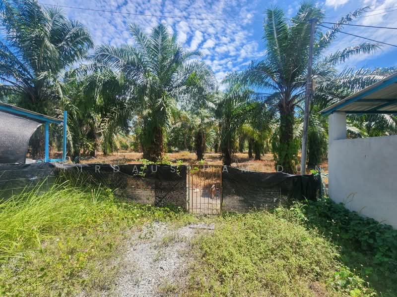2-storey Terraced House for Sale in Kampung Teluk Panglima Garang (Telok Panglima Garang) - Firdaus Hamidun - PropertyGuru.com.my
