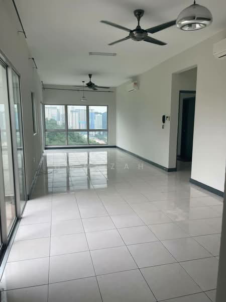 Metropolitan Square untuk Untuk Disewa - RM 2,000 /bulan, Feb 2026 - Living Room - PropertyGuru.com.my