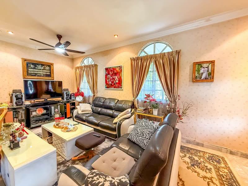 Shah Alam untuk Untuk Dijual - RM 875,000, Mac 2026 - Living Room - PropertyGuru.com.my