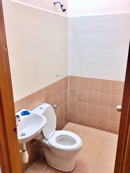 1-storey Terraced House for Sale in Bangi (Selangor) - Mohd Nazri Roslan - Bathroom - PropertyGuru.com.my