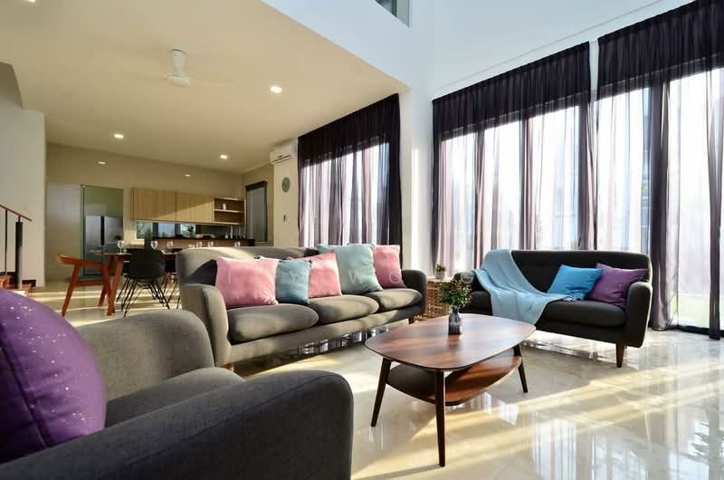 Bungalow for Rent in Cyberjaya (Selangor) - Ivy Wong - Living Room - PropertyGuru.com.my