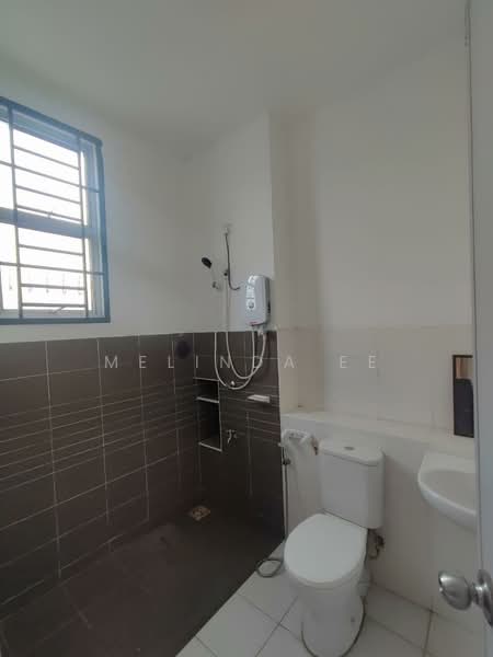 2-storey Terraced House for Sale in Setia Tropika (Johor Bahru) - Melinda Ee - Bathroom - PropertyGuru.com.my