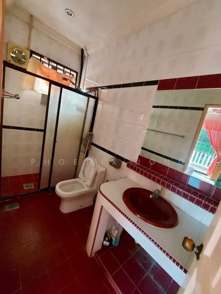 Semi-Detached House for Rent in Taman Labu Utama (Seremban) - Phoenix Jong - Bathroom - PropertyGuru.com.my