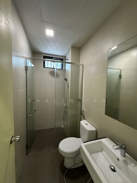 Service Residence for Sale at Atlantis Residences (Pangsapuri Atlantis Kota Syahbandar) - Shalyn Tan - Bathroom - PropertyGuru.com.my
