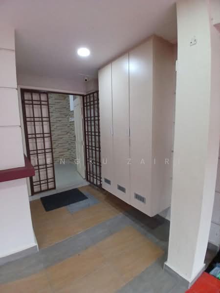 2-storey Terraced House for Sale in Denai Alam (Shah Alam) - Tengku Zairi - Entrance - PropertyGuru.com.my
