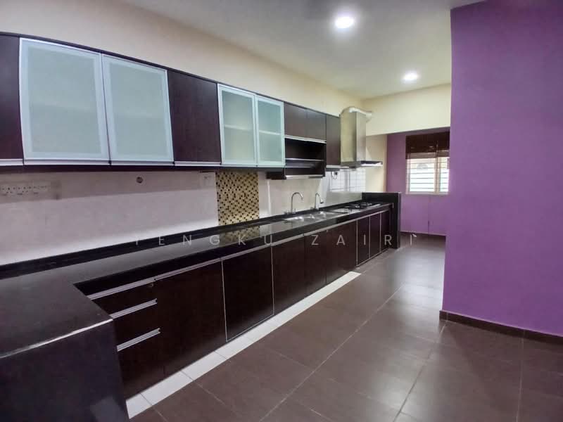 2-storey Terraced House for Sale in Denai Alam (Shah Alam) - Tengku Zairi - Kitchen - PropertyGuru.com.my