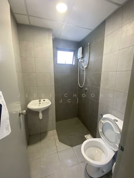 Service Residence for Sale at Flora Residency - Jesse Choong (JC) - Bathroom - PropertyGuru.com.my
