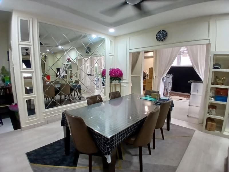 2-storey Terraced House for Sale in Denai Alam (Shah Alam) - Tengku Zairi - Dining Room - PropertyGuru.com.my