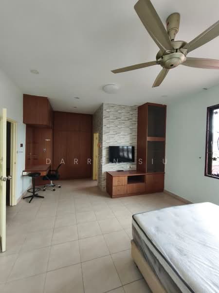 Cluster House for Rent in Taman Mount Austin (Tebrau) - Darren Siu - Study - PropertyGuru.com.my