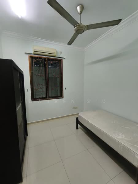 Cluster House for Rent in Taman Mount Austin (Tebrau) - Darren Siu - Bedroom - PropertyGuru.com.my