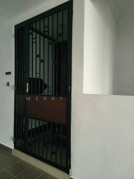 Service Residence for Rent at Molek Regency - Merry Chua - Entrance - PropertyGuru.com.my
