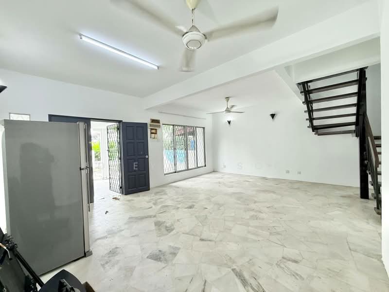 PJS 10 untuk Untuk Dijual - RM 700,000, Feb 2026 - Living Room - PropertyGuru.com.my