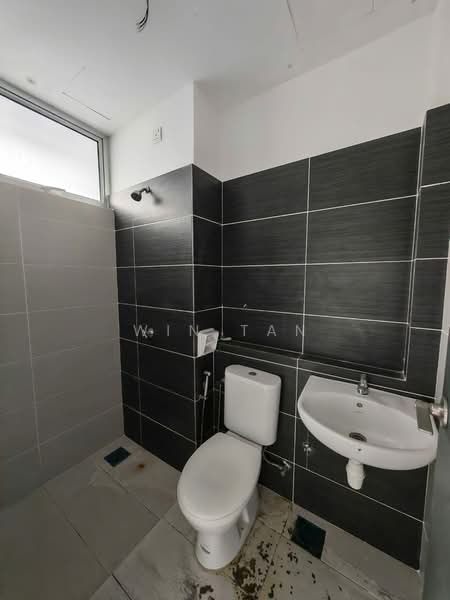 Apartment for Sale at Midori Green (Pangsapuri Hijauan) - Win Tan - Bathroom - PropertyGuru.com.my