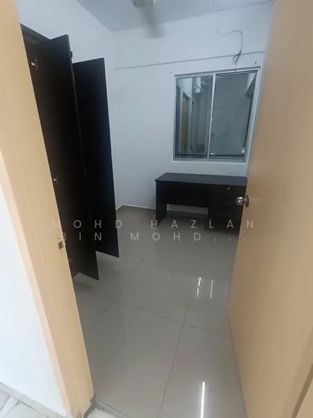 Apartment for Sale at Vista Lavender - Mohd Hazlan bin Mohd Sopi - Study - PropertyGuru.com.my